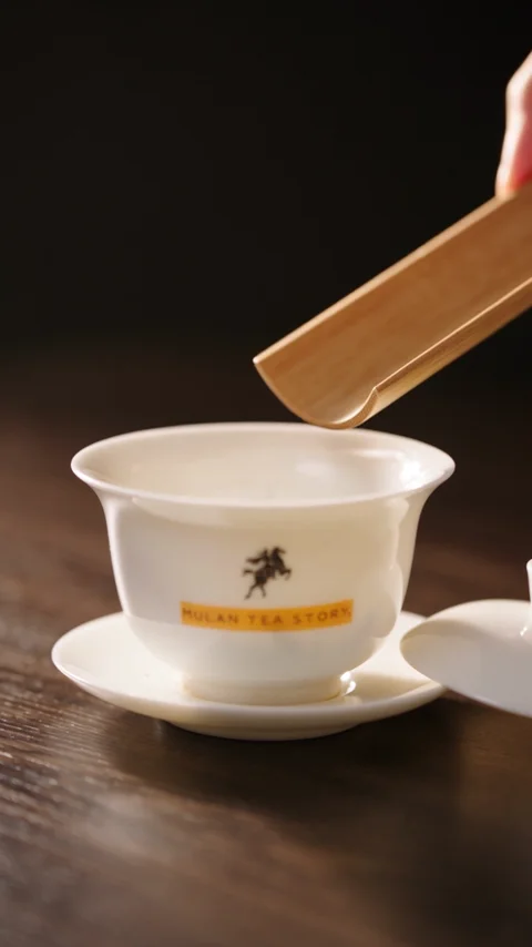木兰影像《茶凉了，就别喝了》